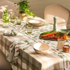 Garden Vegetables Table Runner