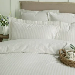 Uppingham Mint Stripe Pair of Oxford Pillowcases